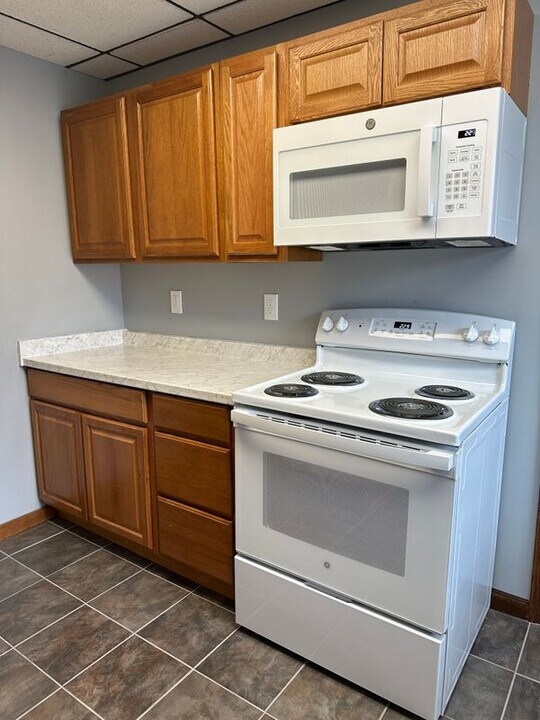 825 Payne Ave in North Tonawanda, NY - Building Photo