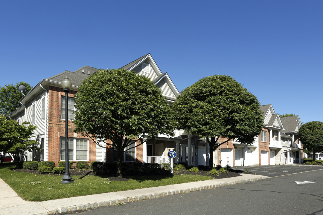 The Club at Autumn Ridge in Union, NJ - Building Photo