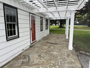 4 Clemson Park in Middletown, NY - Building Photo - Building Photo