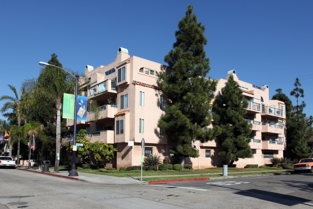 Marbella in Long Beach, CA - Building Photo