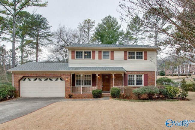 2700 Briarwood Dr SE in Huntsville, AL - Building Photo - Building Photo