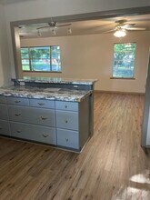 413 N Lydia Ave in Stephenville, TX - Building Photo - Building Photo