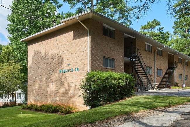 property at 450 Medlock Rd
