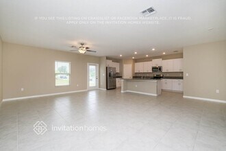 11217 Riley Pines Cir, Unit 410 in Gibsonton, FL - Building Photo - Building Photo