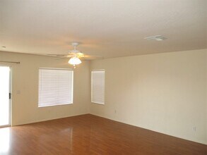 22377 W Solano Dr in Buckeye, AZ - Foto de edificio - Building Photo