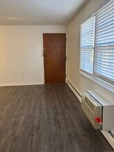 49 Grandview Dr in Farmington, CT - Building Photo - Building Photo