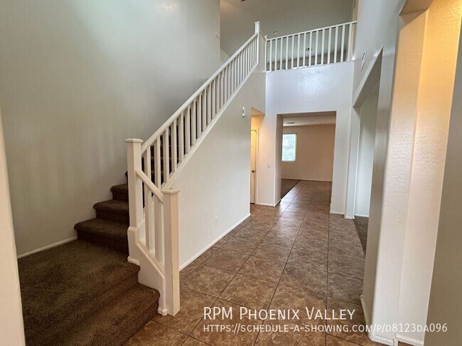 8773 W Flynn Ln in Glendale, AZ - Building Photo - Building Photo