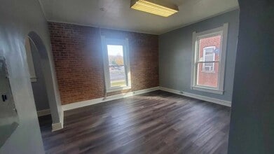 171 E Washington St in Martinsville, IN - Building Photo - Building Photo