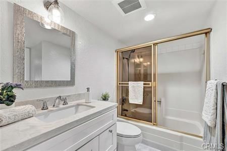 20702 El Toro Rd in Lake Forest, CA - Building Photo - Building Photo