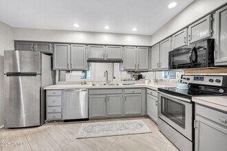 9115 E Purdue Ave in Scottsdale, AZ - Building Photo - Building Photo