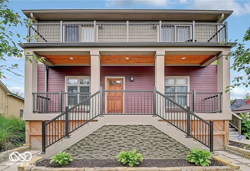 472 S Pine St in Indianapolis, IN - Foto de edificio