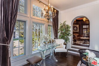 10335 Wilshire Blvd in Los Angeles, CA - Foto de edificio - Building Photo