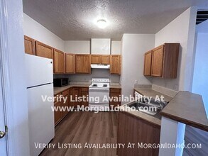 2185 S Helen St in Boise, ID - Building Photo - Building Photo