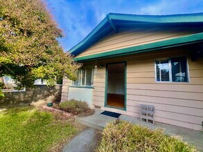 280 Markham Ave in Vacaville, CA - Building Photo - Building Photo