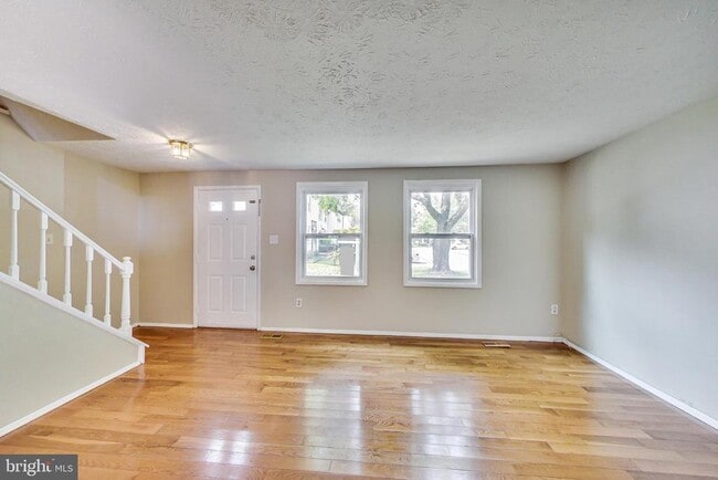 property at 11141 Captain's Walk Ct