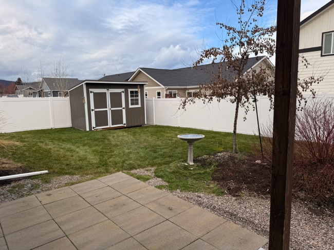 240 Triple Creek Dr in Kalispell, MT - Foto de edificio - Building Photo