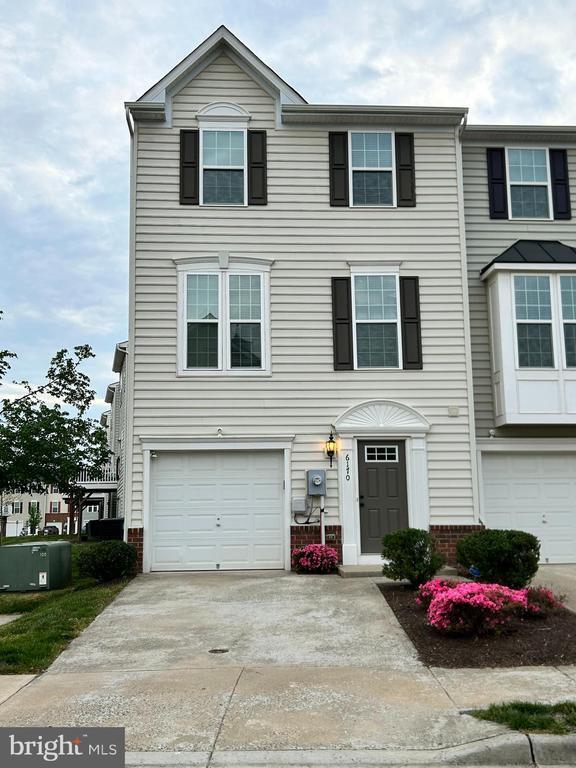property at 6170 Willow Pl