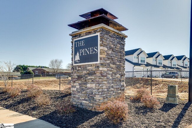 120 Aleppo Ln in Greer, SC - Building Photo - Building Photo