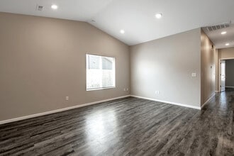 1341 Azena St in Andover, KS - Building Photo - Building Photo