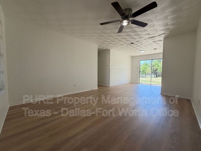 6222 W Poly Webb Rd in Arlington, TX - Building Photo - Building Photo