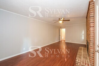 1369 White Oak St SE in Conyers, GA - Building Photo - Building Photo