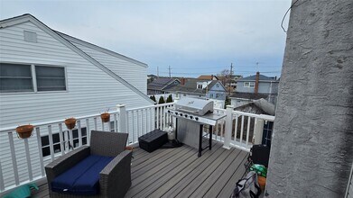 504 Long Beach Rd in Island Park, NY - Building Photo - Building Photo