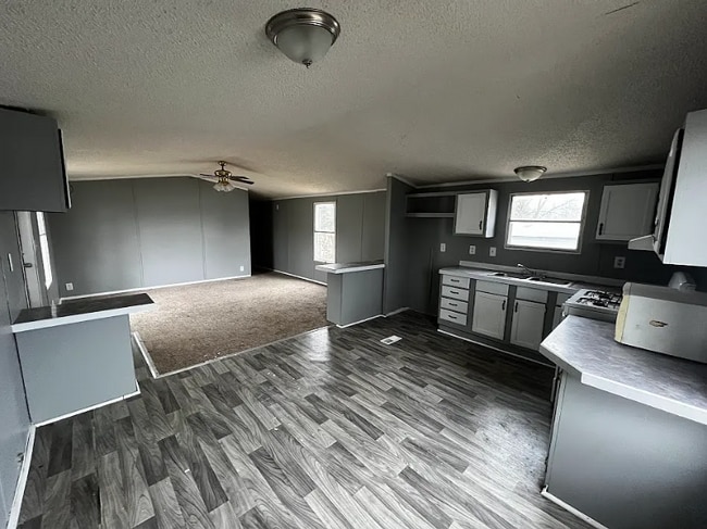 7601 N Hwy Vv in Columbia, MO - Building Photo - Building Photo