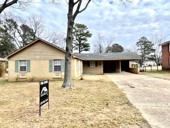 property at 904 Freeman St