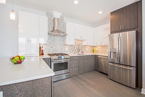 18 Cliveden St, Unit 604 in Quincy, MA - Foto de edificio