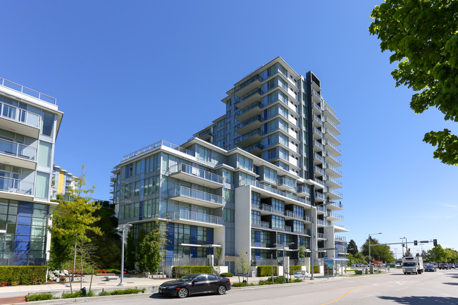 Pinnacle Living at Capstan Village Building 1 in Richmond, BC - Building Photo - Building Photo