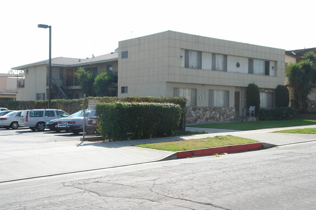 1311 Lyndon St in South Pasadena, CA - Foto de edificio - Building Photo