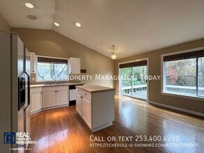 6404 87th St E in Puyallup, WA - Building Photo - Building Photo