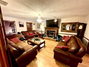 8834 Whispering Oaks Trail in New Port Richey, FL - Building Photo - Building Photo