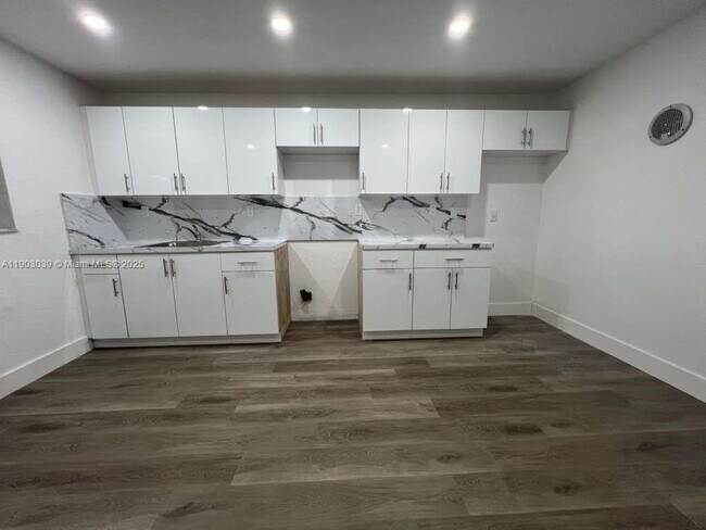 1236 NW 4th Ave in Fort Lauderdale, FL - Building Photo - Building Photo