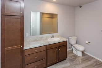 Hidden Point Apartments in Fargo, ND - Foto de edificio - Interior Photo