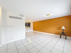 2686 NW 60th Way in Sunrise, FL - Building Photo - Building Photo