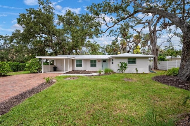 805 Tennessee Ln