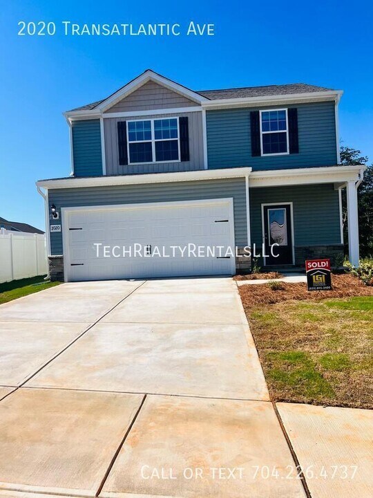 2020 Transatlantic Ave in Charlotte, NC - Building Photo