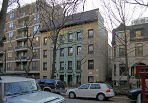 2616 N. Hampden Court Apartamentos