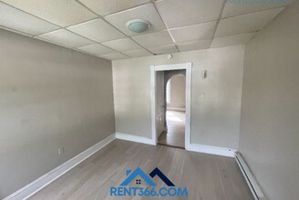 582 Sunbury St in Minersville, PA - Building Photo - Building Photo