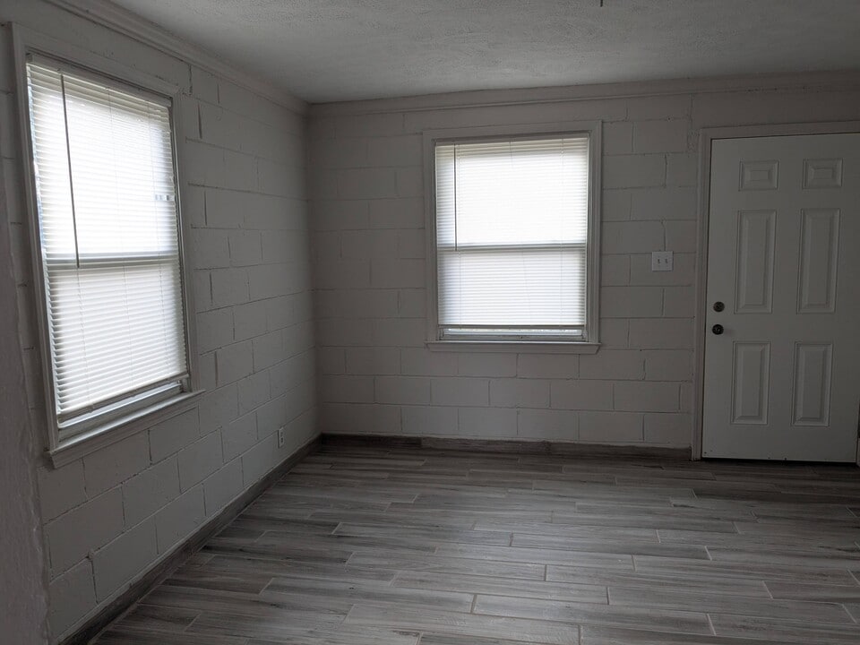 2945 Schofield Ave, Unit 2945 in Indianapolis, IN - Building Photo