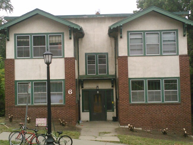 6 Barton Ave SE