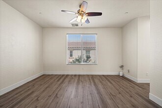 4563 Townwall St in Las Vegas, NV - Building Photo - Building Photo
