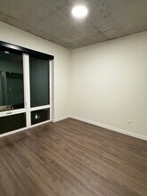 359 W Chicago Ave in Chicago, IL - Building Photo - Building Photo