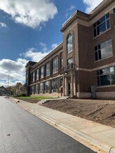 Carlton Lofts in Cloquet, MN - Foto de edificio - Building Photo