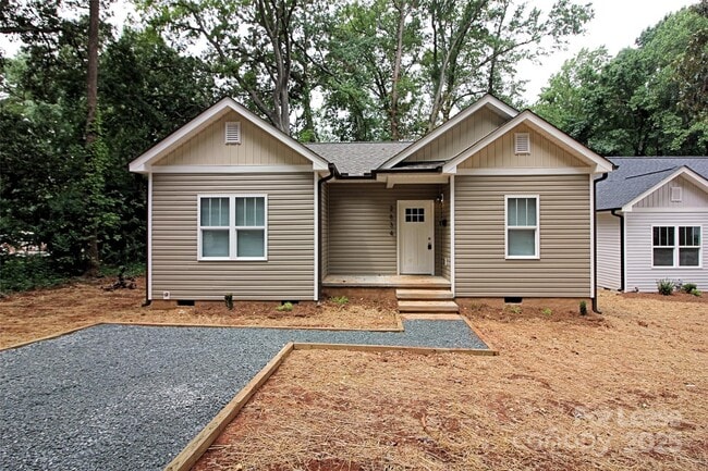 2634 Kenhill Dr in Charlotte, NC - Building Photo - Building Photo
