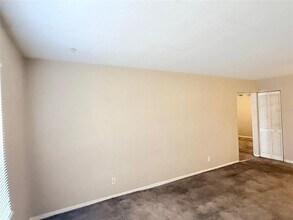1650 30th Ave N in St. Petersburg, FL - Building Photo - Building Photo