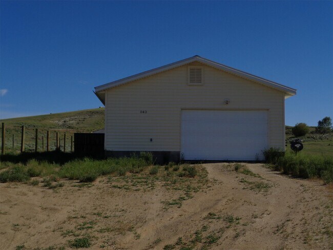 143 Meadow Lark Ln in Pinedale, WY - Building Photo - Building Photo