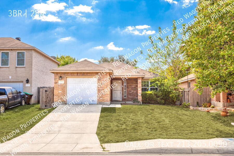 10710 Shaenleaf in San Antonio, TX - Building Photo