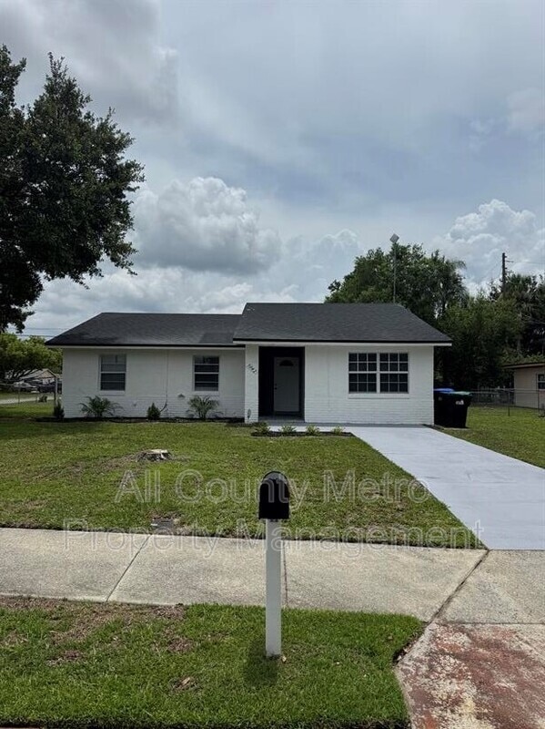 property at 5042 Pueblo St